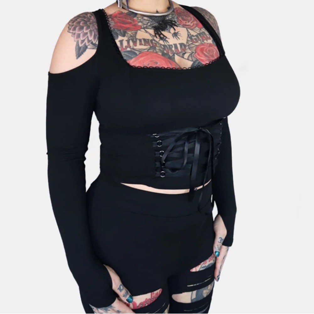 The Minerva Cold Shoulder Top